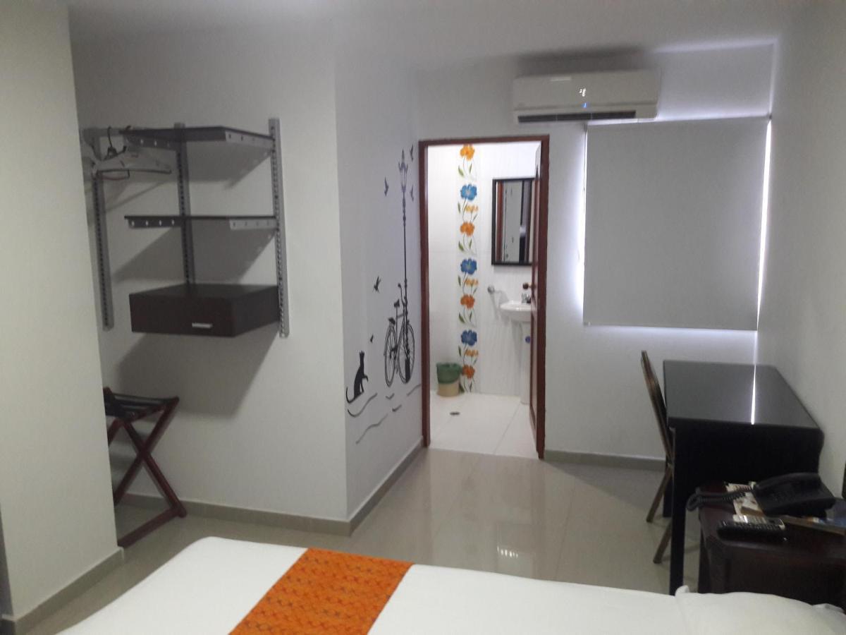 Hotel Intersuites Barranquilla  Exteriör bild