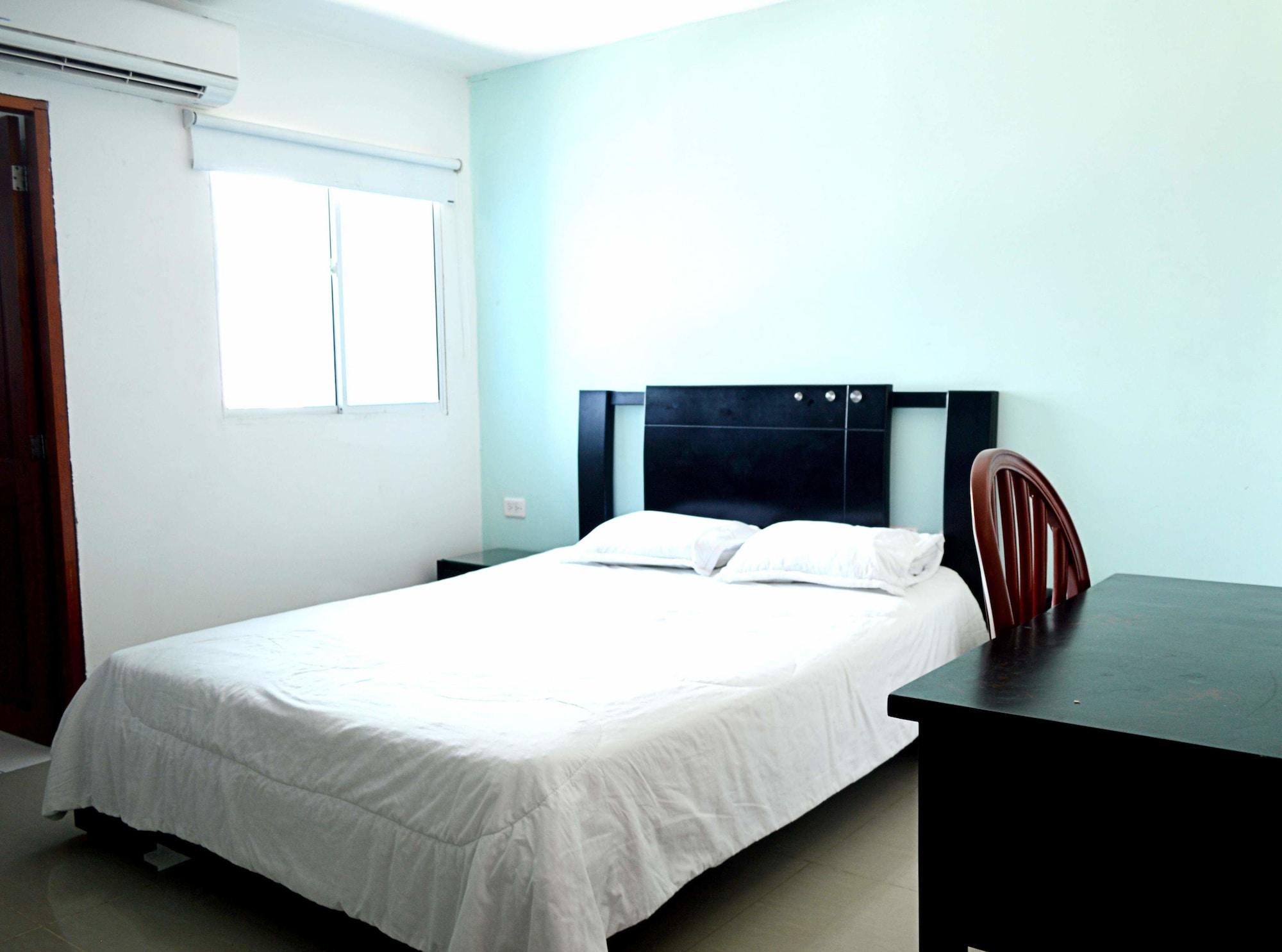 Hotel Intersuites Barranquilla  Exteriör bild