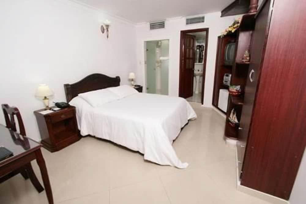 Hotel Intersuites Barranquilla  Exteriör bild