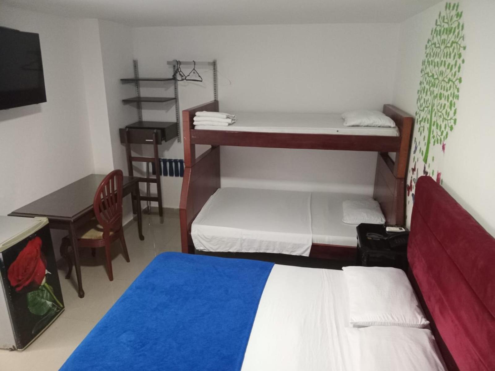 Hotel Intersuites Barranquilla  Exteriör bild