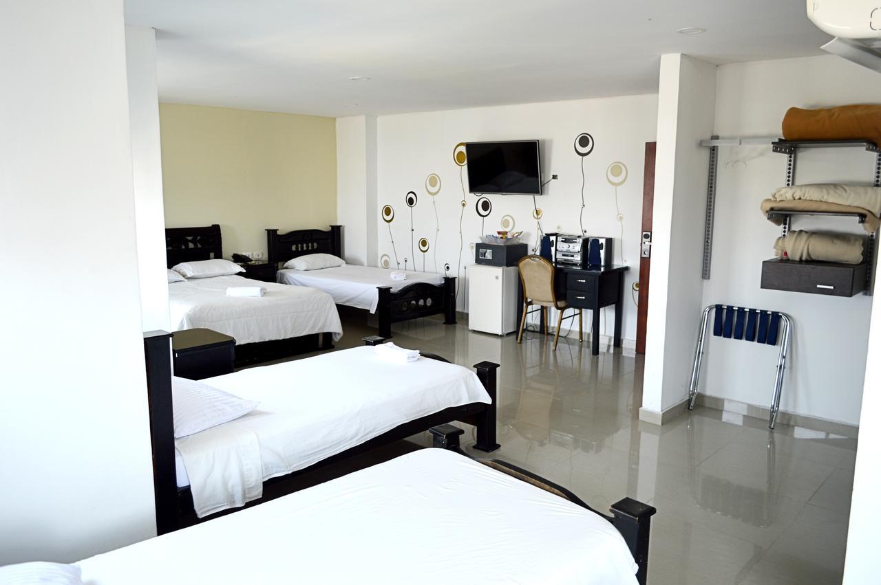 Hotel Intersuites Barranquilla  Exteriör bild