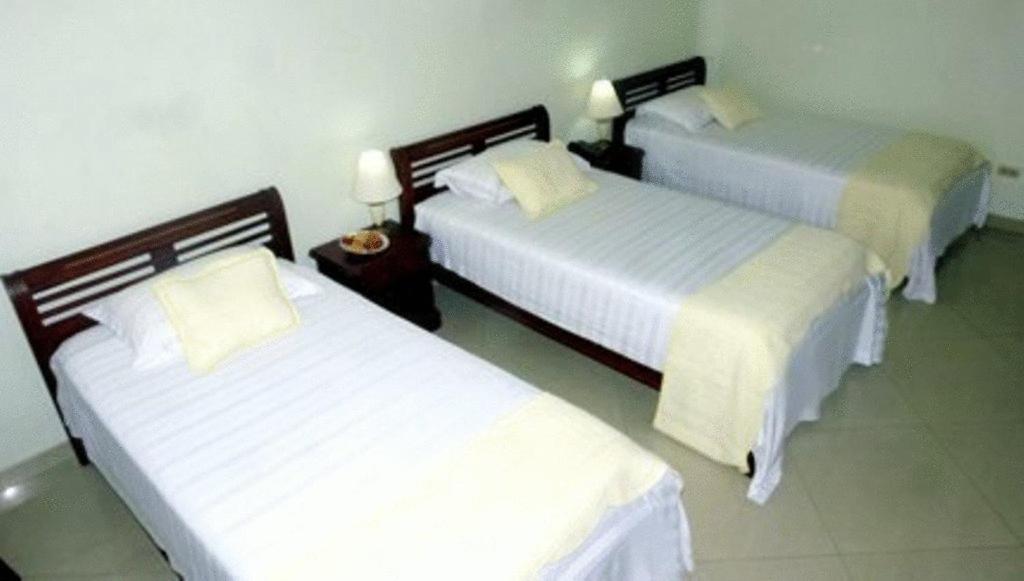 Hotel Intersuites Barranquilla  Exteriör bild