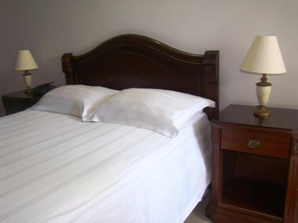 Hotel Intersuites Barranquilla  Exteriör bild