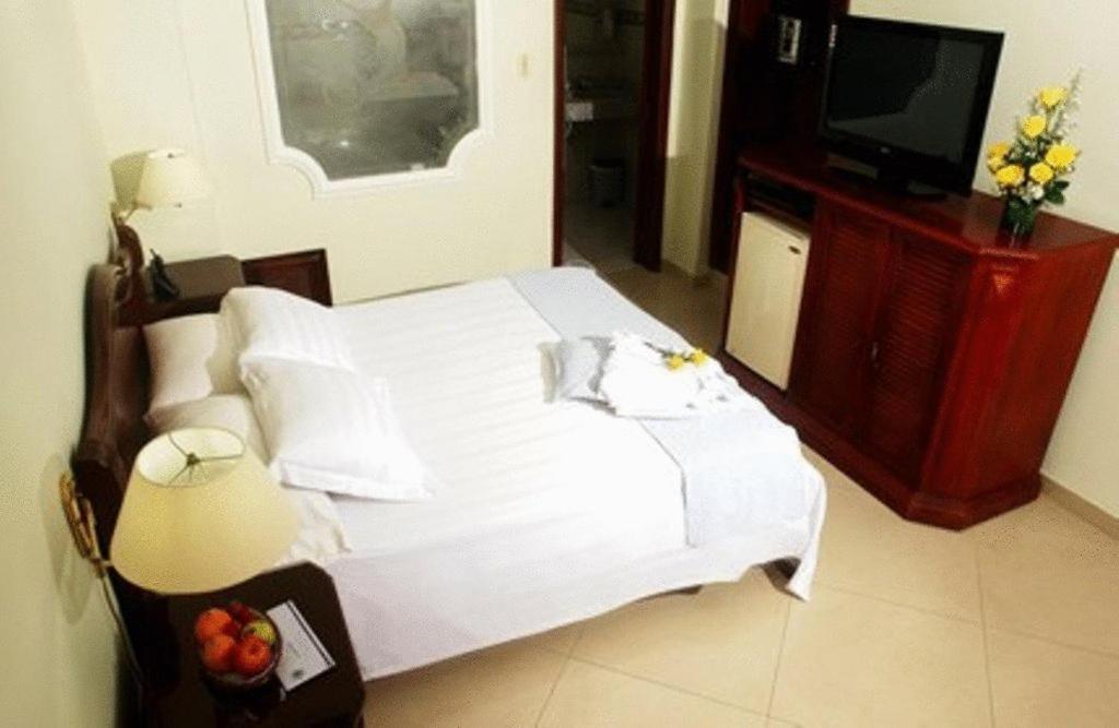Hotel Intersuites Barranquilla  Exteriör bild
