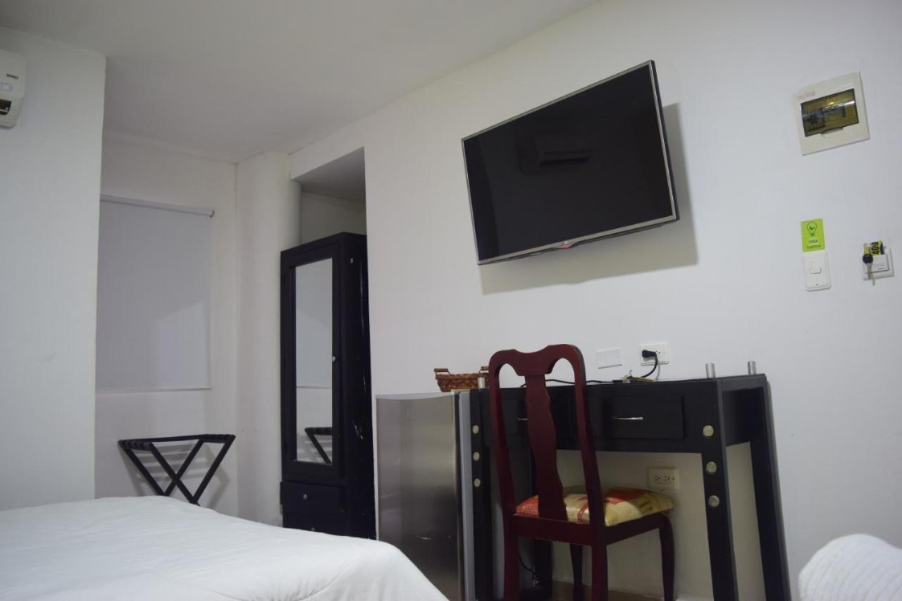 Hotel Intersuites Barranquilla  Exteriör bild