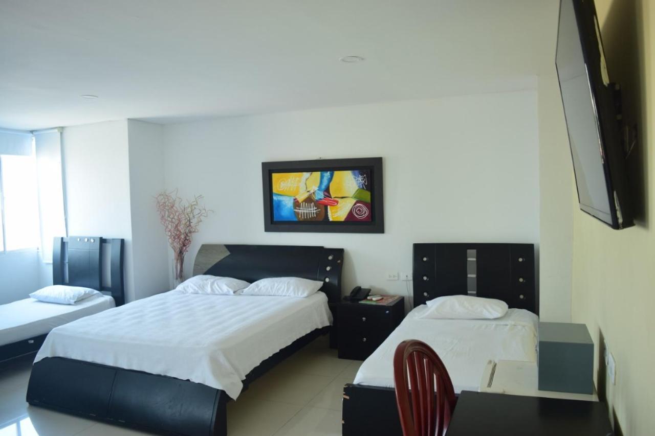 Hotel Intersuites Barranquilla  Exteriör bild