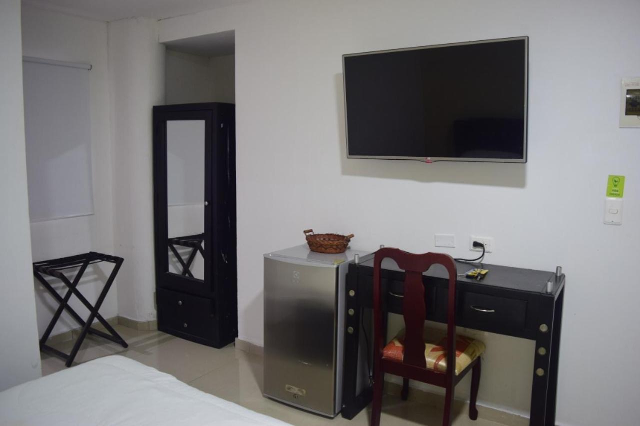 Hotel Intersuites Barranquilla  Exteriör bild