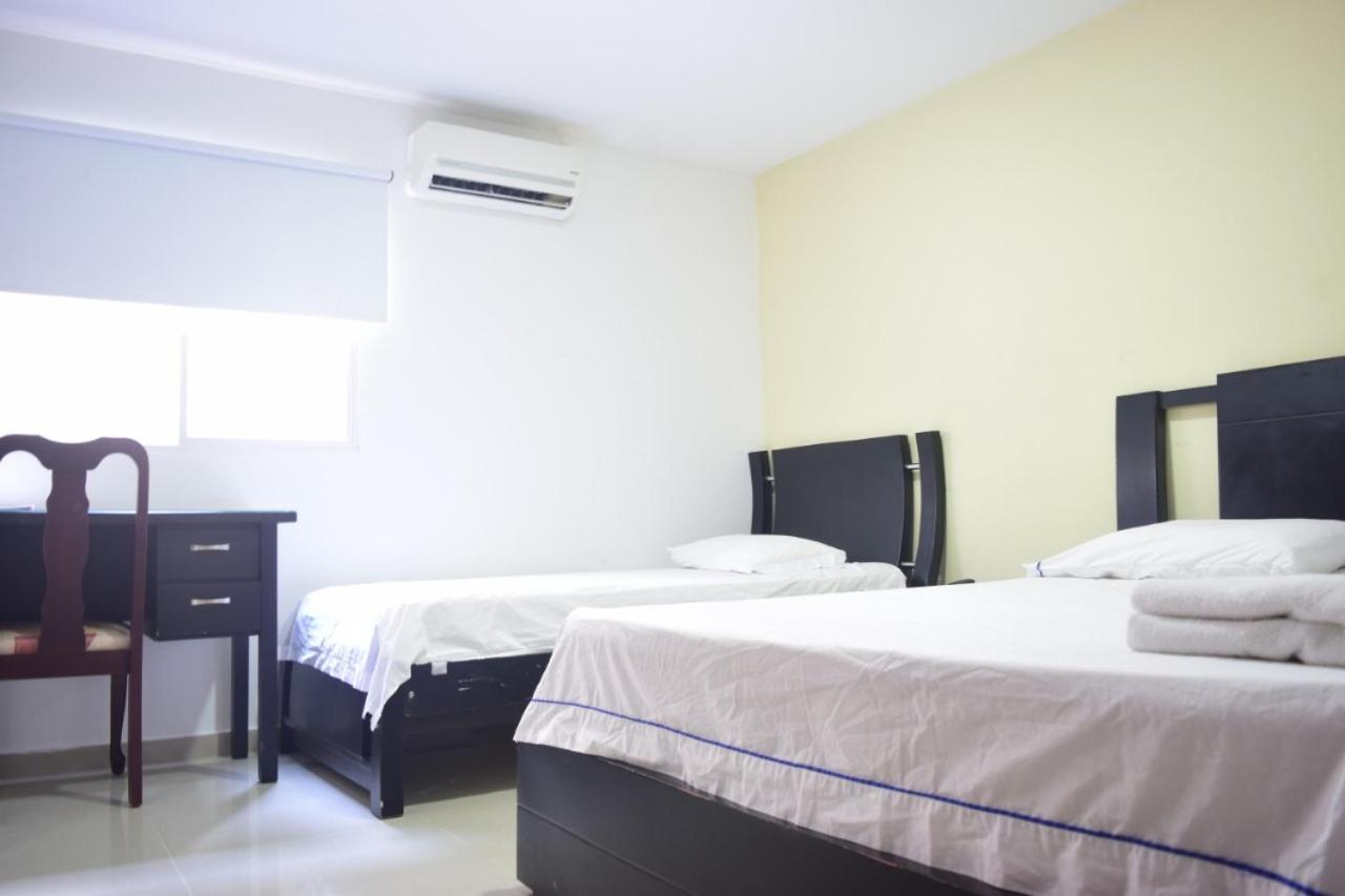 Hotel Intersuites Barranquilla  Exteriör bild