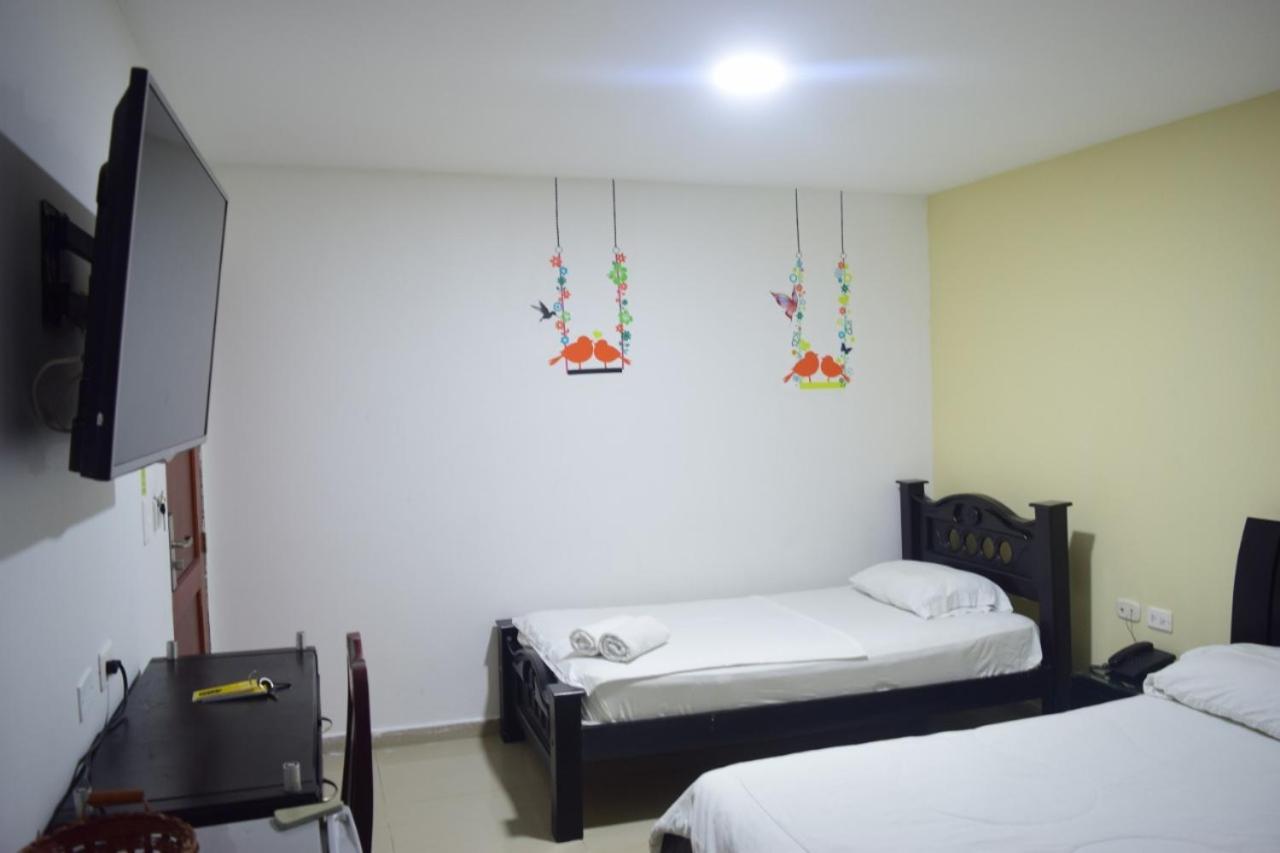 Hotel Intersuites Barranquilla  Exteriör bild