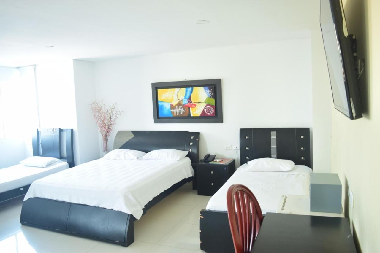 Hotel Intersuites Barranquilla  Exteriör bild